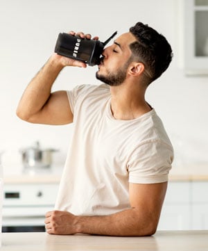 guy-drinking-puris-shake1